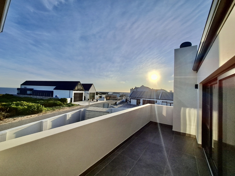 3 Bedroom Property for Sale in Yzerfontein Western Cape